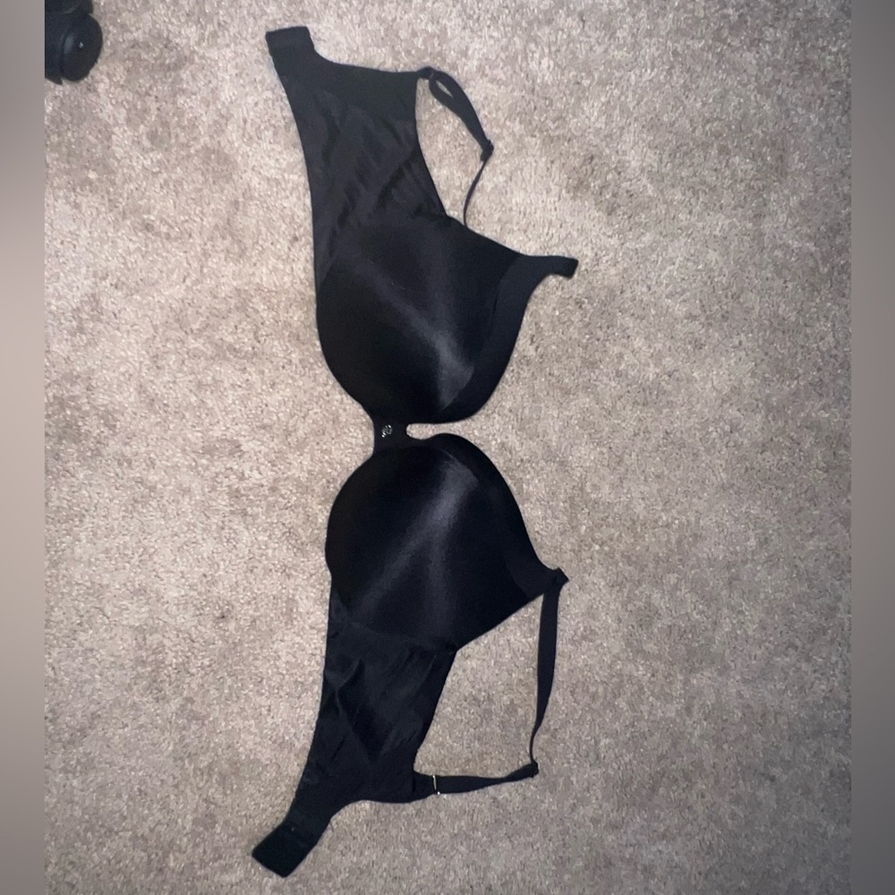 Victoria’s Secret push-up bra 34DD